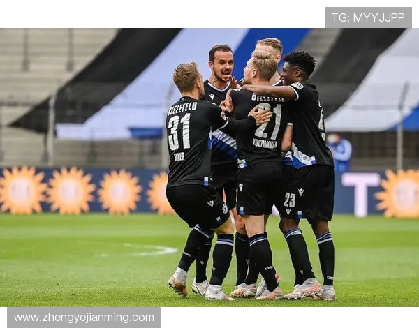 西汉姆联主场迎战伯明翰期待精彩对决与胜利争夺战