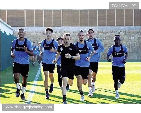 铁路工厂与图库曼的精彩对决揭示了足球的魅力与团队精神 铁路工厂与图库曼的精彩对决揭示了足球的魅力与团队精神