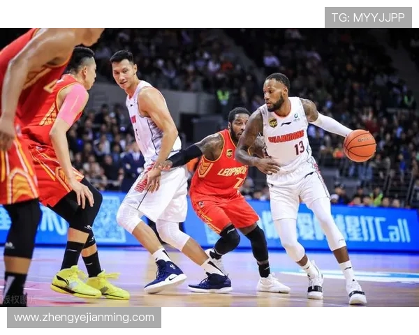 马尚布鲁克斯的篮球之路：从新秀到联盟明星的奋斗历程与成就分析