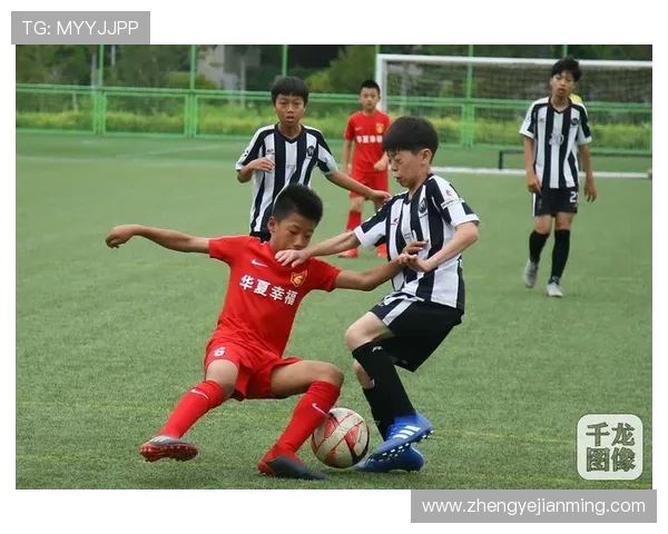 刘磊独家揭秘足球技巧与战术分享助你提升球技与比赛表现 刘磊独家揭秘足球技巧与战术分享助你提升球技与比赛表现